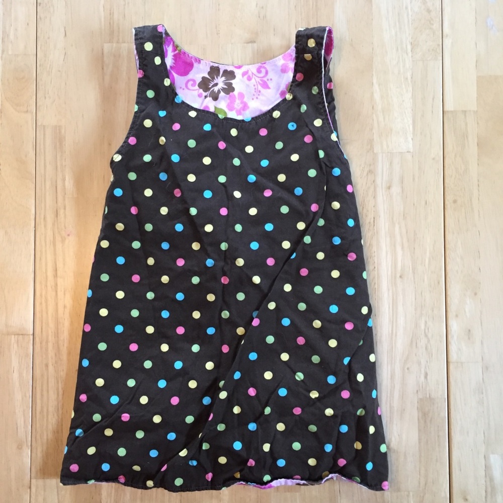 Fun dress that grows with your little one!
